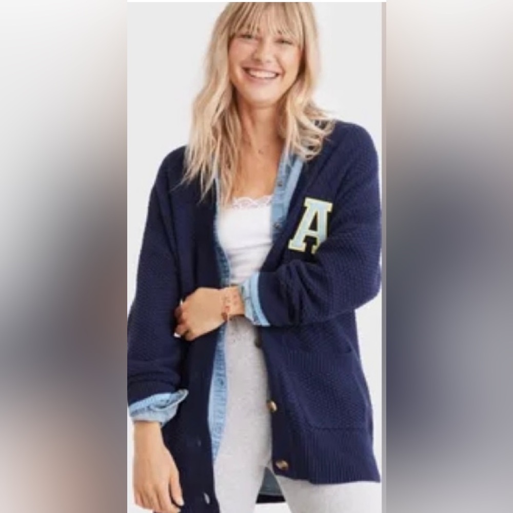 Cardigan sweater